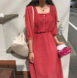 Korean Dress Blumiger Stil